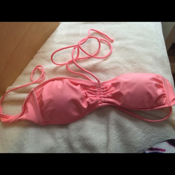 Peachy bikini top