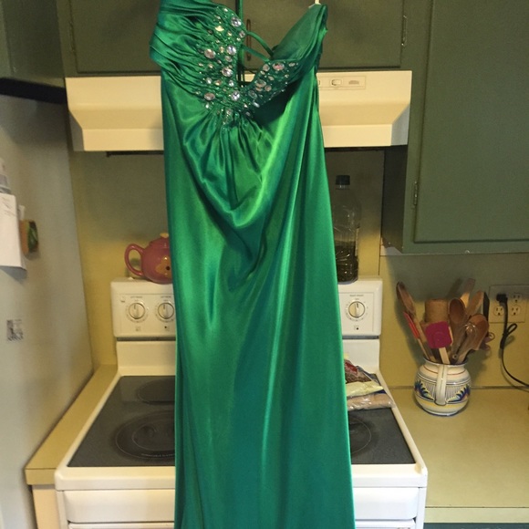 Green Prom Dress - Picture 1 of 3