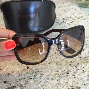 Gucci Sunnies