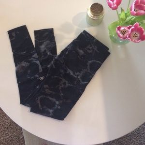 Alo brand long yoga leggings