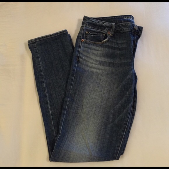 14 American Eagle Skinnies