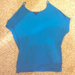 Bebe Cutout Sleeve Dolman top!