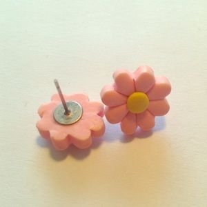 Spring Daisy Studs