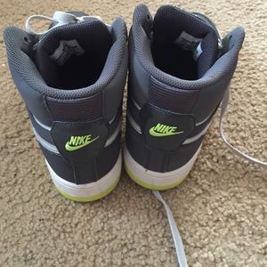Nike Air Prestige III High