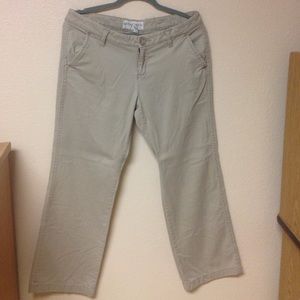 Aeropostale soft khakis short