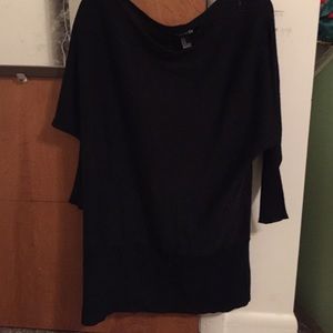 Black sparkly top never worn super cute! M