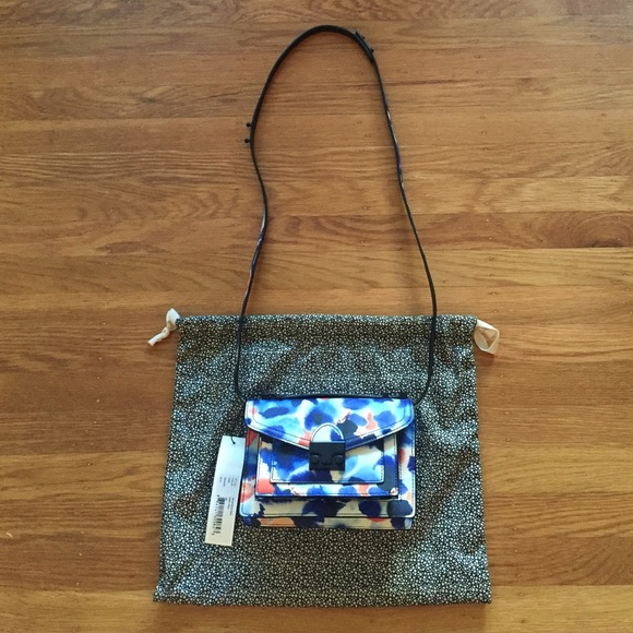 ⛔️SOLD ON ANOTHER SITE! Loeffler Randall rider - Picture 4 of 4