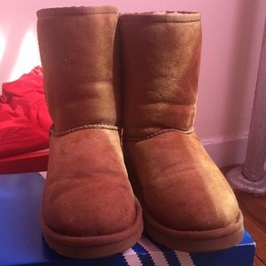 Uggs australia low classic boots
