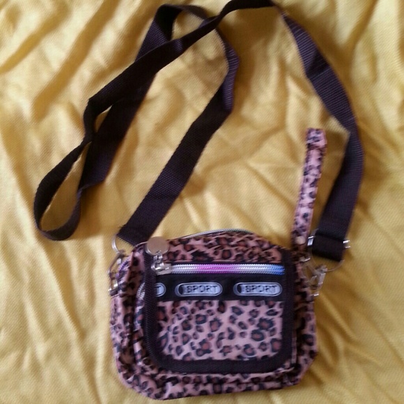ANIMAL PRINT CROSS BODY POUCH