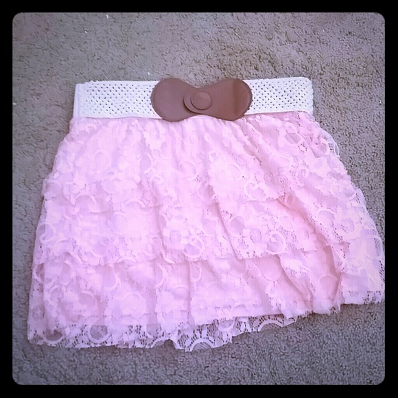 Pink floral Rue 21 skirt