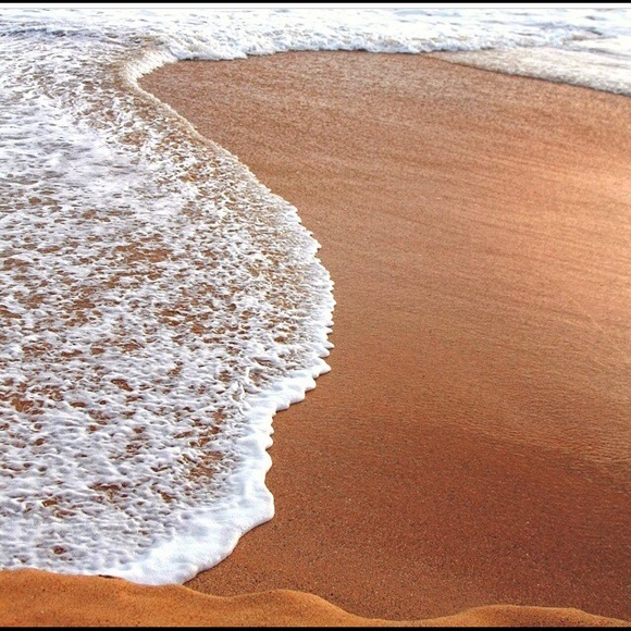 Sea meets land - Picture 1 of 1