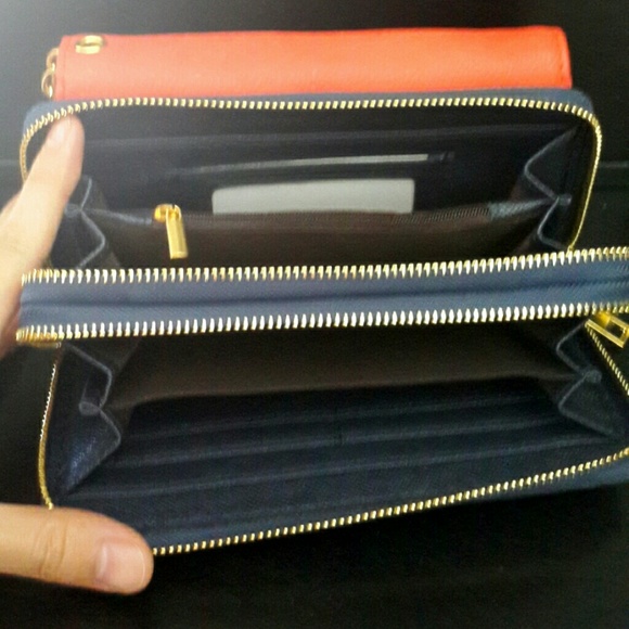 Purse - Picture 3 of 3