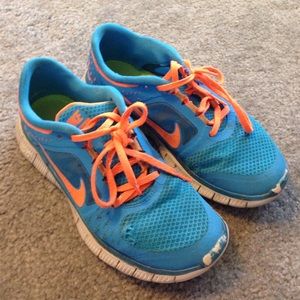 Nike Free tennis shoes