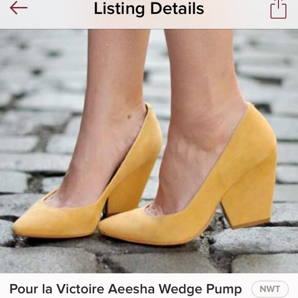 Pour la Victoire Shoes - New! Pour la Victoire Aeesha Wedge Pump