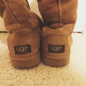 UGGS (TRADE)