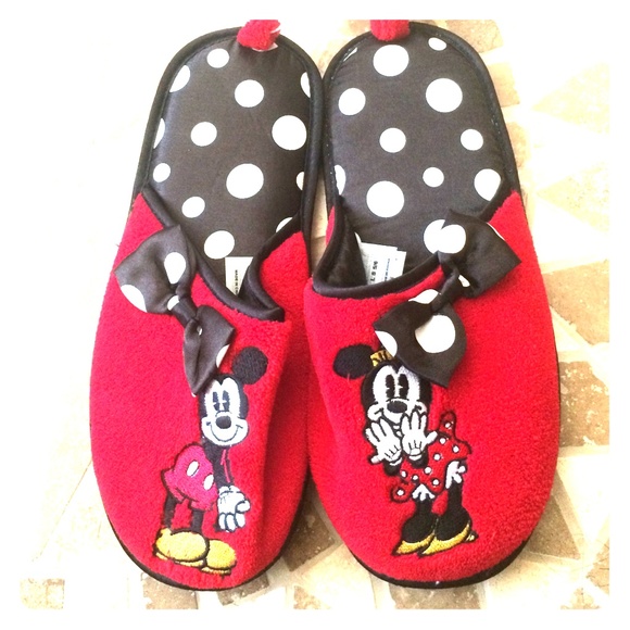 Shoes - Disney slippers