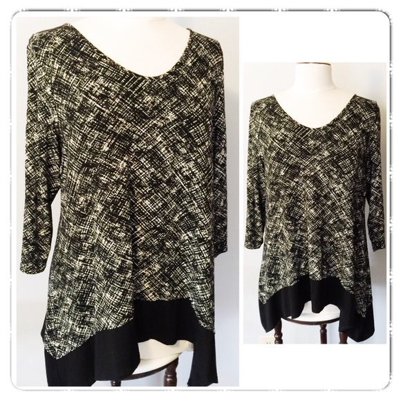 J. Jill Tops - Print Tunic with Asymmetrical Hem