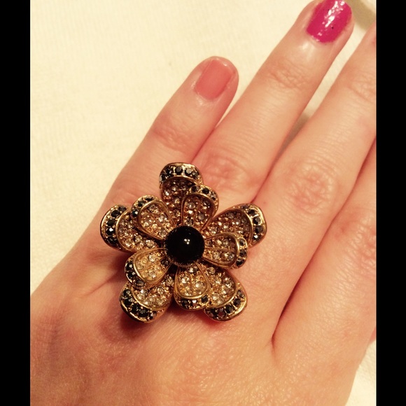 Beautiful Flower Statement Ring!! <3