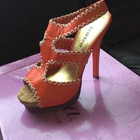 Bebe heels