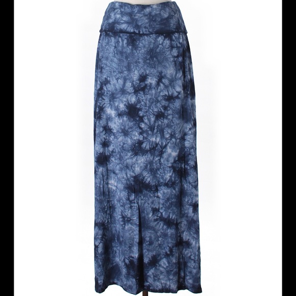 Olive & Oak Dresses & Skirts - 🌀Beautiful Blues Olive & Oak Foldover Maxi Skirt