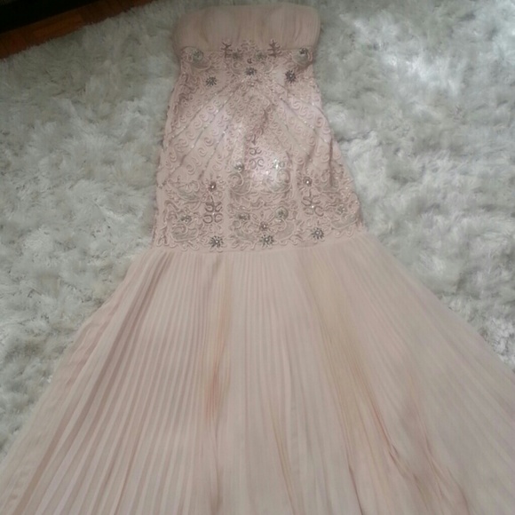 Sue Wong Gown size 0 but can also fit a 2