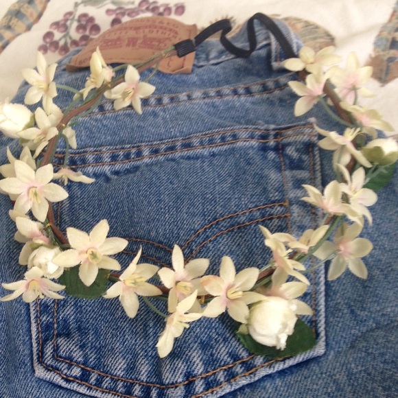 Floral crown and lace tight bundle