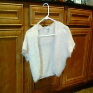 Chic cropped cardigan