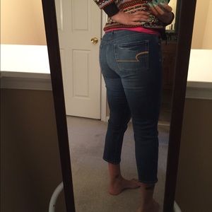 AE Super stretch crop Jean!  Size 12