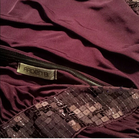 🚫DONATED🚫 - Picture 4 of 4