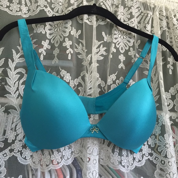 ❌SOLD❌ Victoria's Secret push up bra. Blue, 34D. - Picture 3 of 4