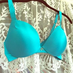 ❌SOLD❌ Victoria's Secret push up bra. Blue, 34D.