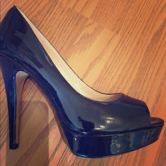 Pour le Victoire Navy Angelie pumps, 7.5