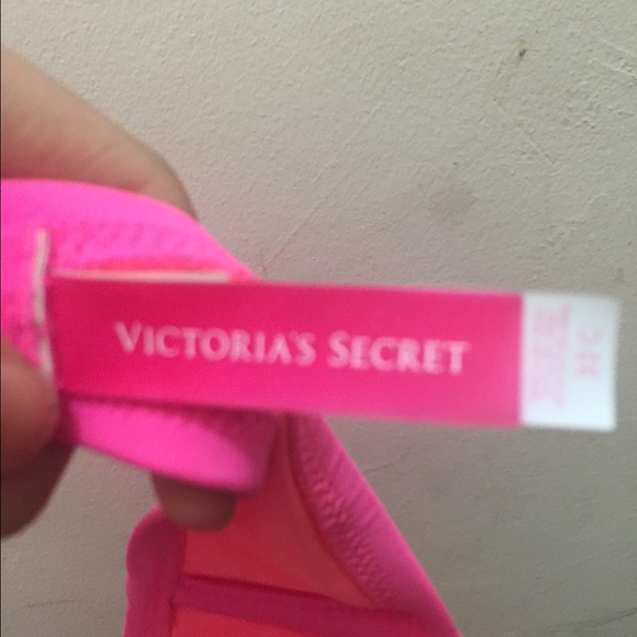 Victoria secret swim top - Picture 2 of 3