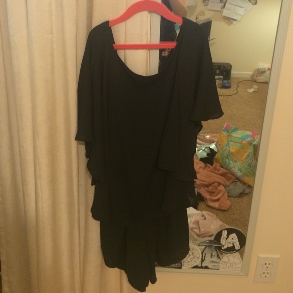 🌸 SOLD 🌸 black Brandy gale romper - Picture 3 of 3