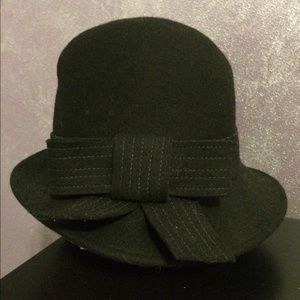 Adorable gap big bow hat