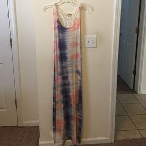 Multicolored maxi dress with crocheted back