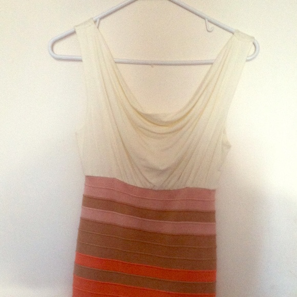✨Price Reduced!✨ Cream and coral fitted dress