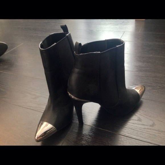 silver toe cap boots