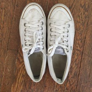 Lacoste sneakers