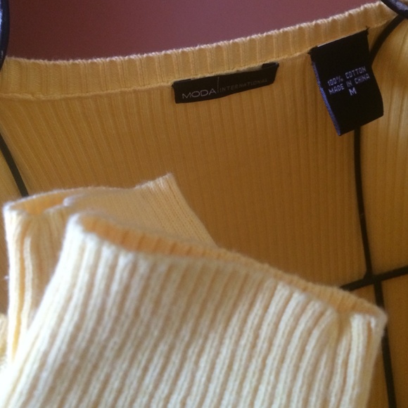 🌟Sunny Spring Sweater🌟 - Picture 2 of 2