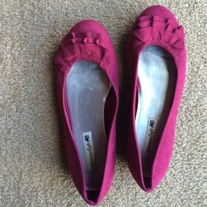 Ruffle ballet flats