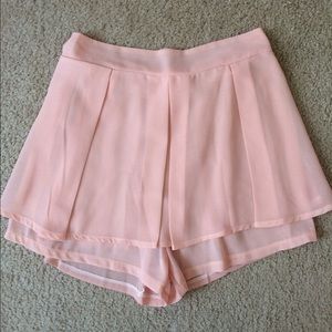 NWOT cute pink skirt/shorts