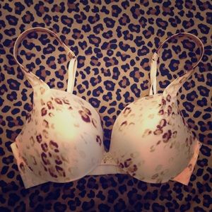 32D NEW Victoria's Secret plunge bra