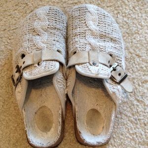 american eagle outfitters clogs