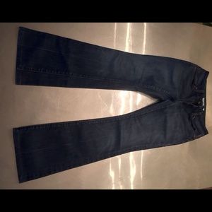 Joe's Honey fit style seize 26 jeans. New