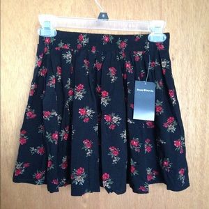 Brandy Melville skirt