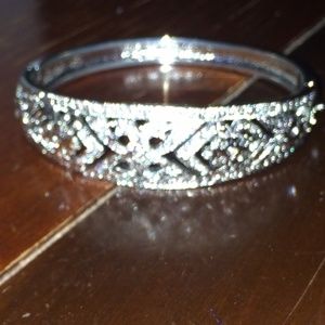 Silver Bangle with Clasp