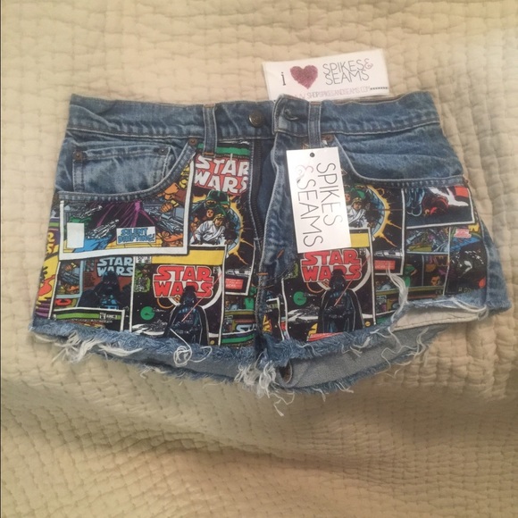 Spikes & Seams Star Wars Flare shorts