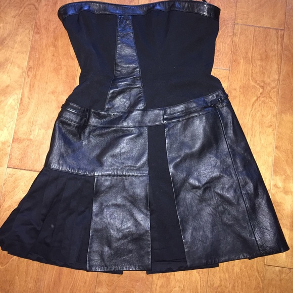 🔴SOLD🔴Bebe Black leather strapless dress 💙