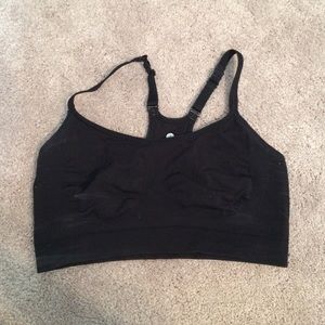 Black sports bra